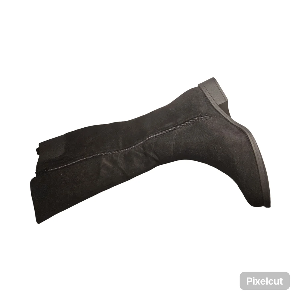 NWOT Zby Size 8.5 Black Knee Boots with low heel